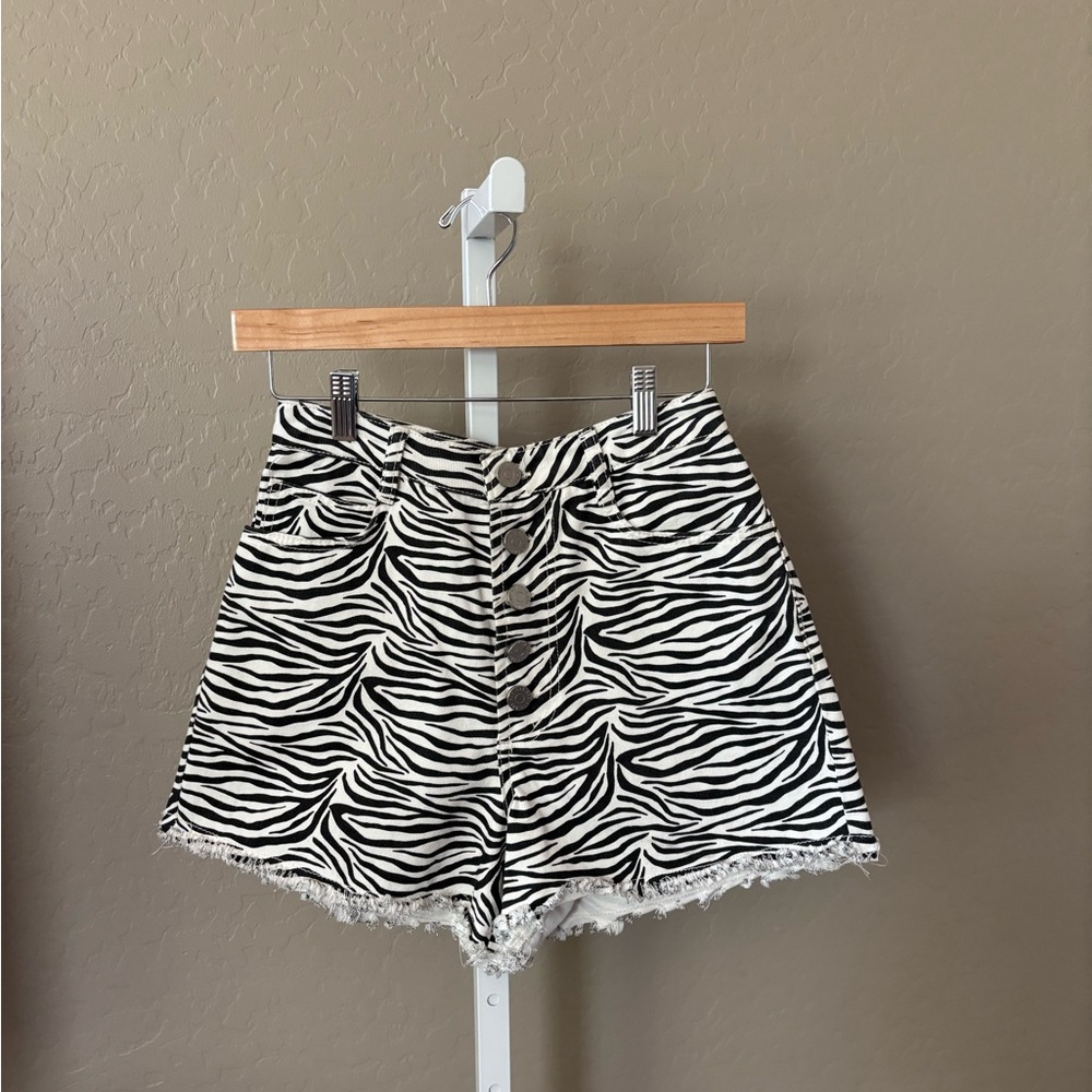 💖BDG Zebra Print Women Shorts